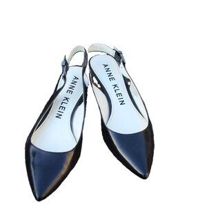 Anne Klein Black Slingback Kitten heels W7